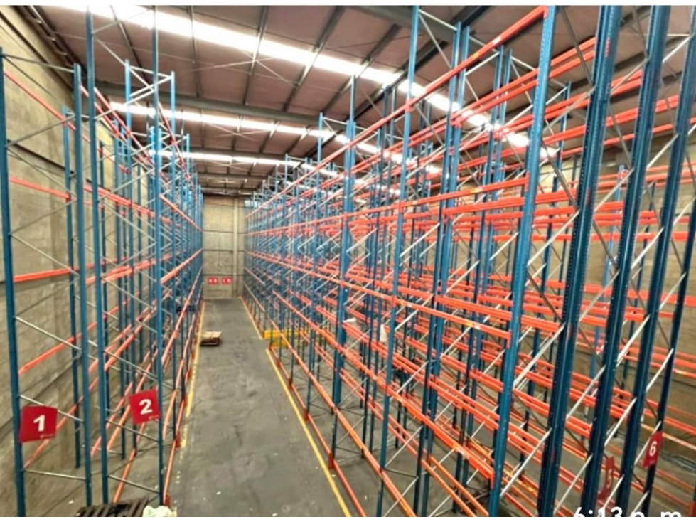ARRIENDO BODEGA EN PARQUE INDUSTRIAL BOGOTA — foto 4