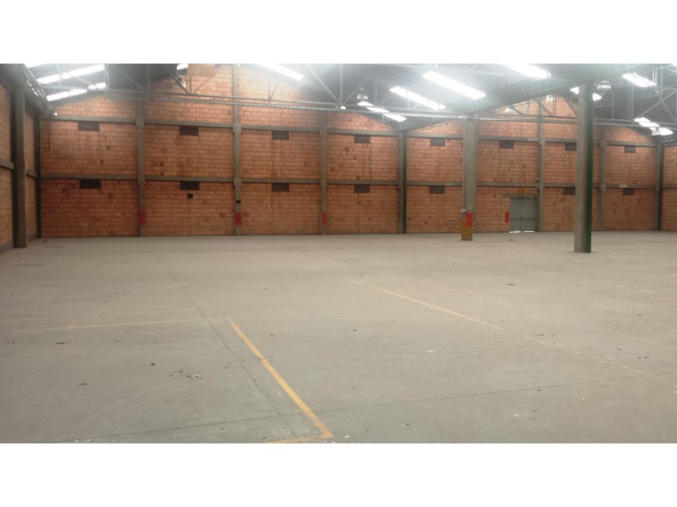 ARRIENDO BODEGA INDUSTRIAL 4.000 M2 AUTOPISTA SUR OPERATIVA — foto 3