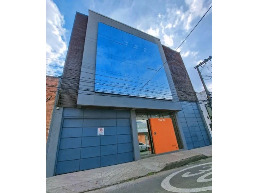 VENTA BODEGA OPERATIVA BARRIOS UNIDOS