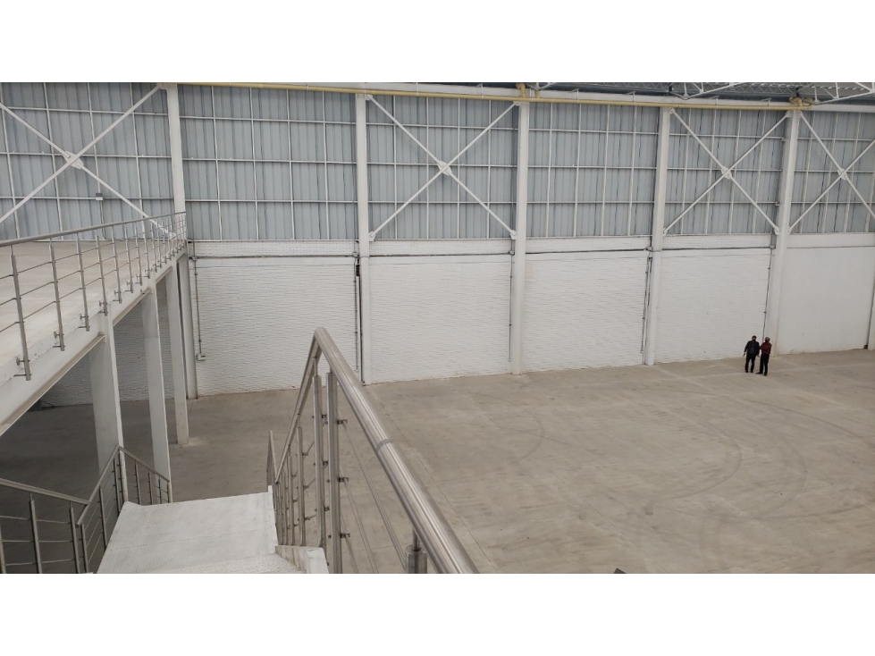 ARRIENDO BODEGA PUENTE ARANDA INDUSTRIAL — foto 6