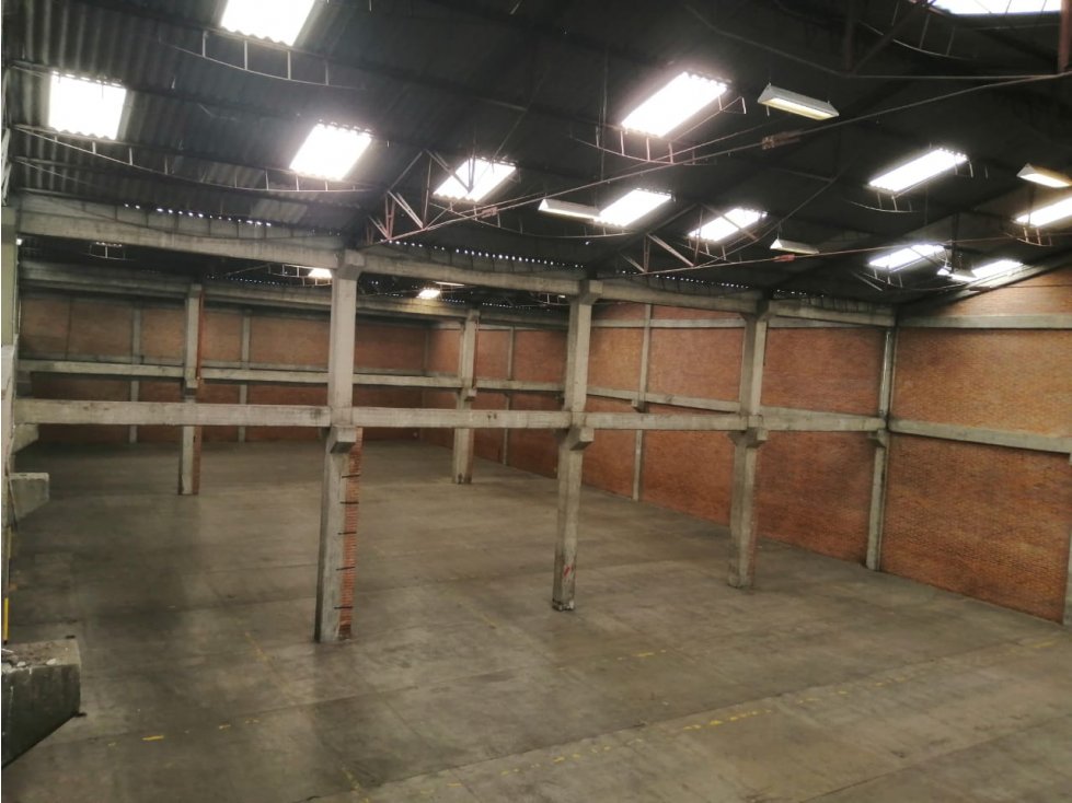 ARRIENDO BODEGA MONTEVIDEO — foto 4