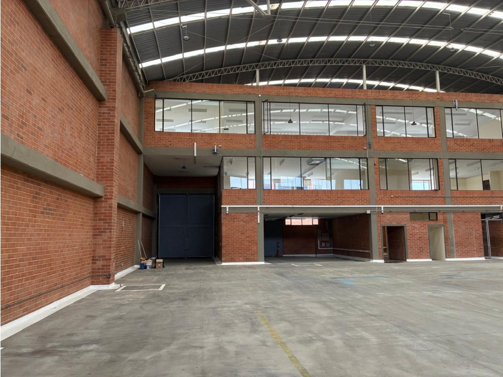 BODEGA PARQUE INDUUSTRIAL CEDI CALLE 13 AV BOYACA