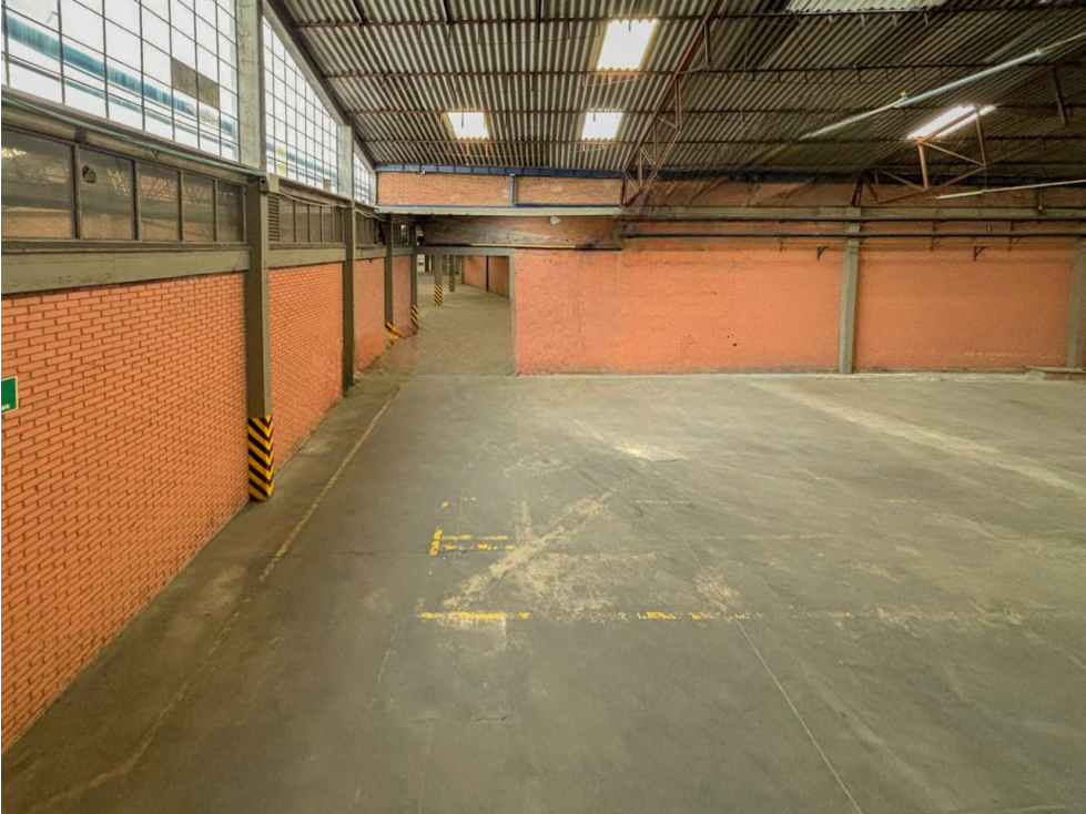 ARRIENDO BODEGA CEDI INDUSTRIAL OPERATIVA MONTEVIDEO — foto 5