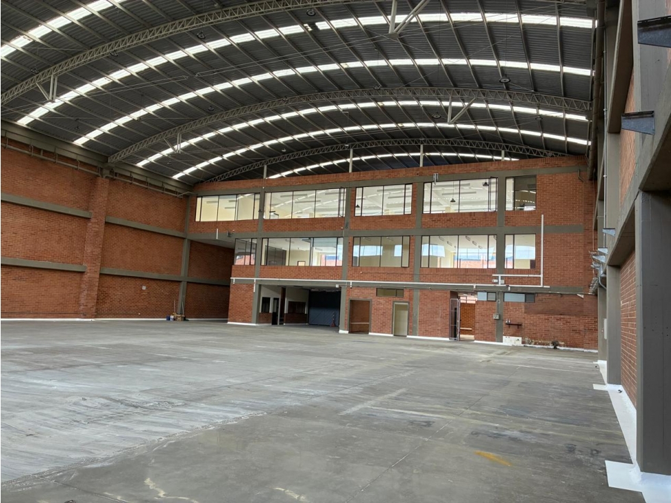 BODEGA PARQUE INDUUSTRIAL CEDI CALLE 13 AV BOYACA — foto 2