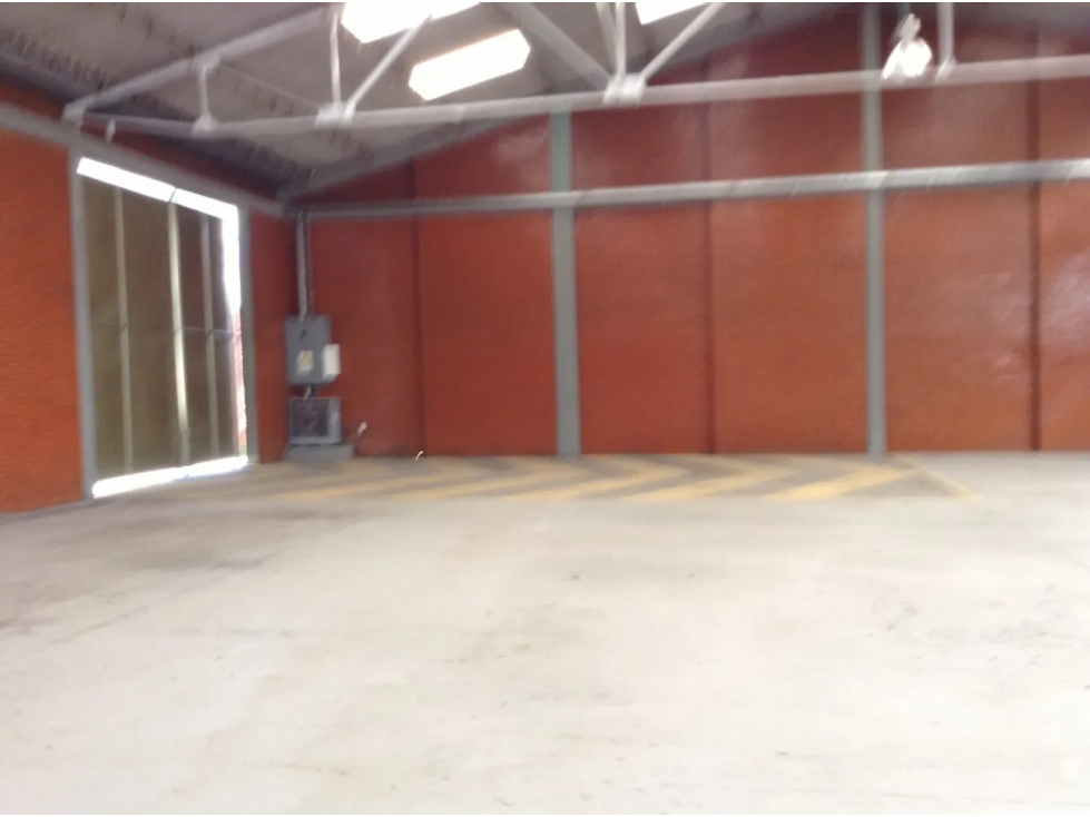 ARRIENDO BODEGA FONTIBON INDUSUSTRIAL — foto 3