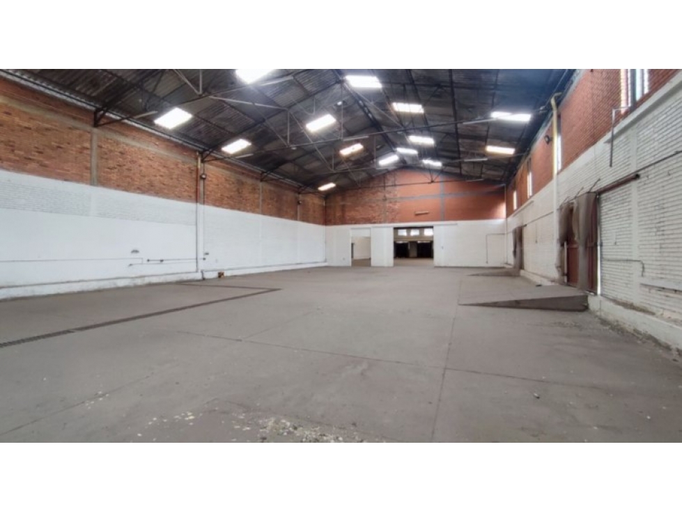 ARRIENDO BODEGA PUENTRE ARANDA OPERATIVA — foto 2