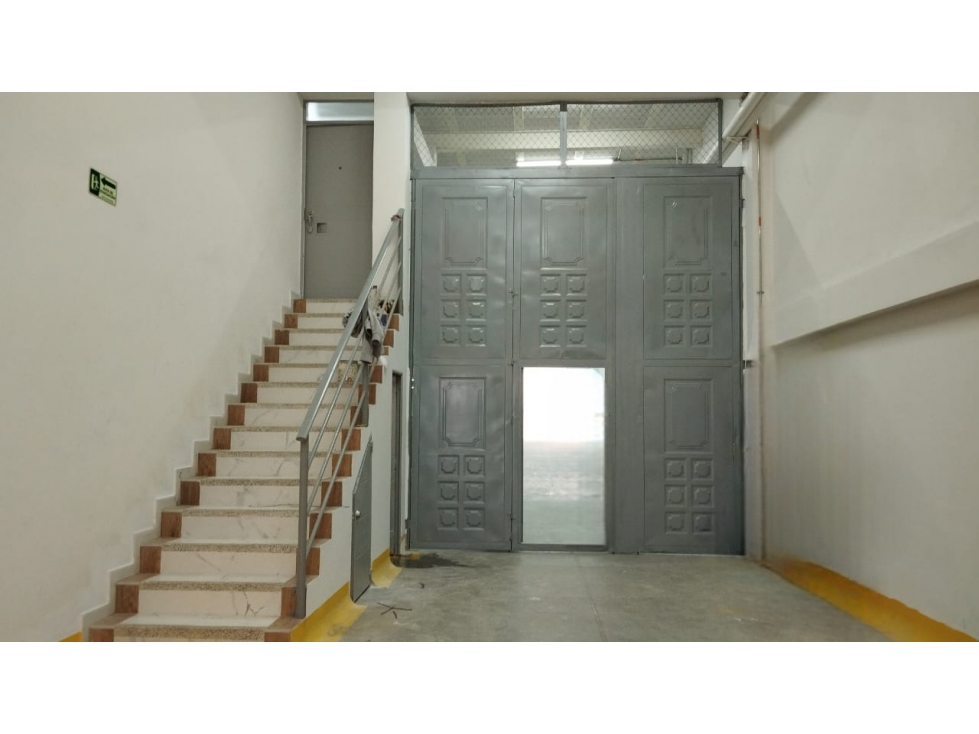 ARRIENDO FONTIBON BODEGA OPERATIVA EXCELENTE PRECIO - 4