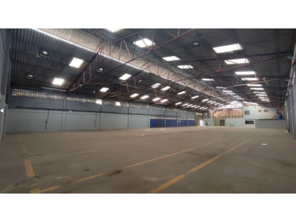 ARRIENDO BODEGA CALLE 13 AV CIUDAD DE CALI — foto 3