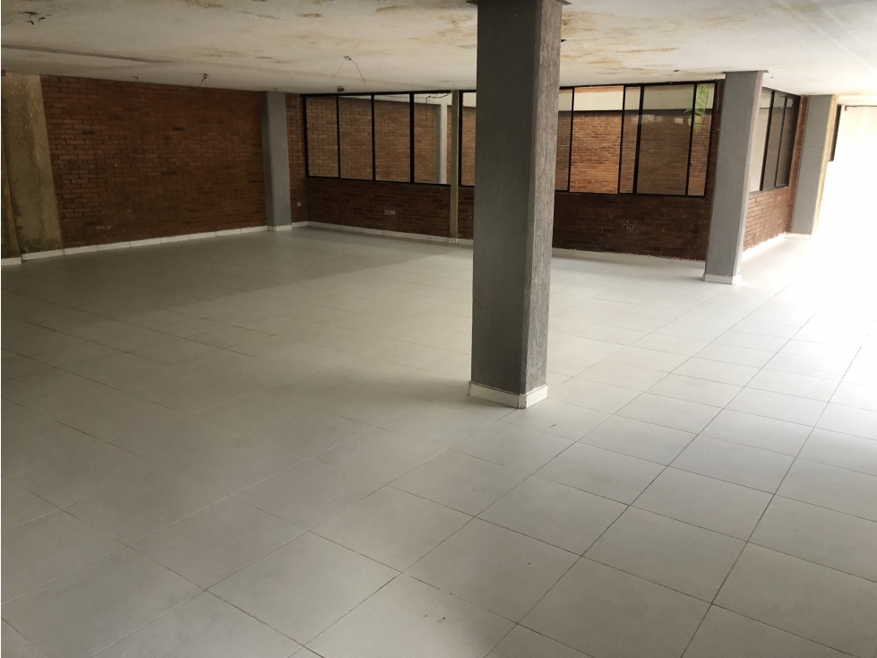 ARRIENDO EDIFICIO BODEGA MONTEVIDEO OPERATIVO — foto 3