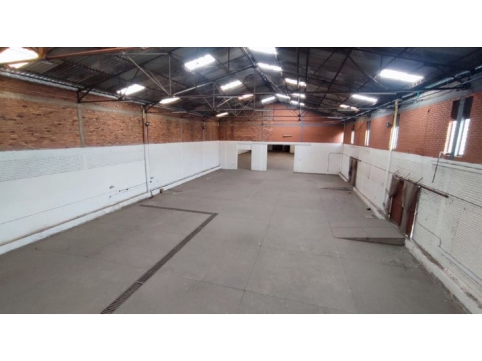 ARRIENDO BODEGA PUENTRE ARANDA OPERATIVA — foto 3