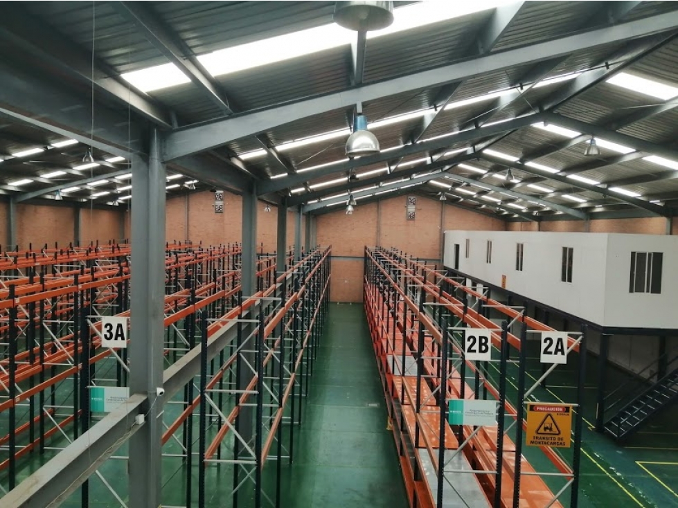 ARRIENDO BODEGA FONTIBON INDUSTRIAL — foto 4