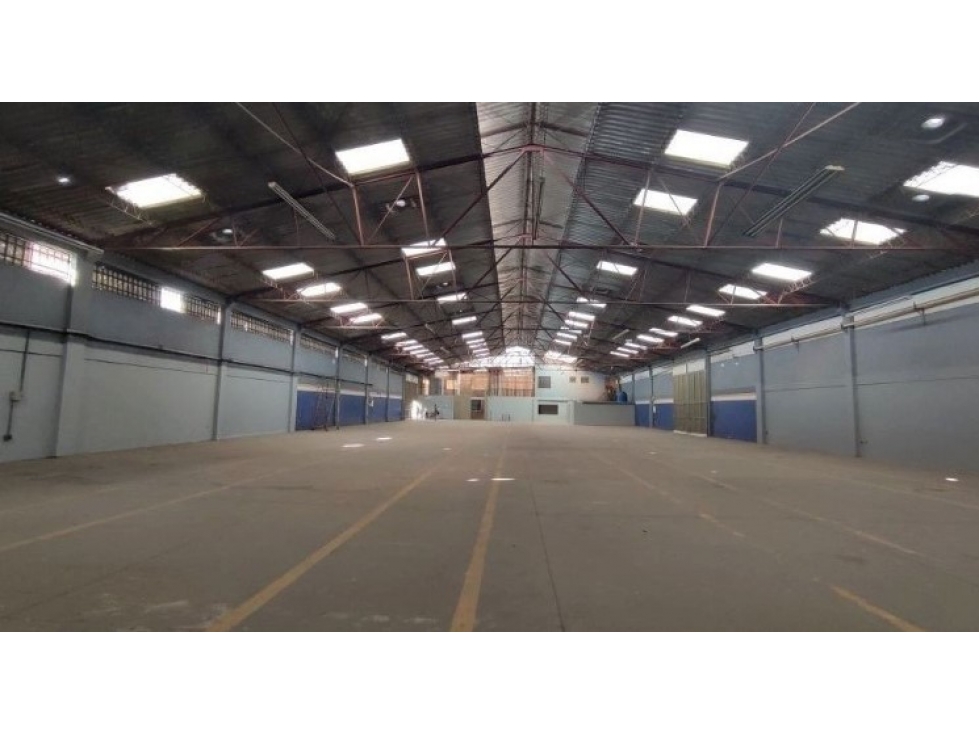 ARRIENDO BODEGA CALLE 13 AV CIUDAD DE CALI — foto 4