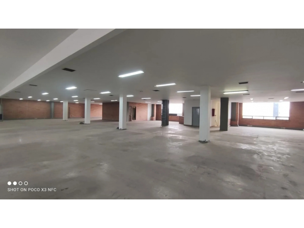 ARRIENDO BODEGA PUENTE ARANDA — foto 4