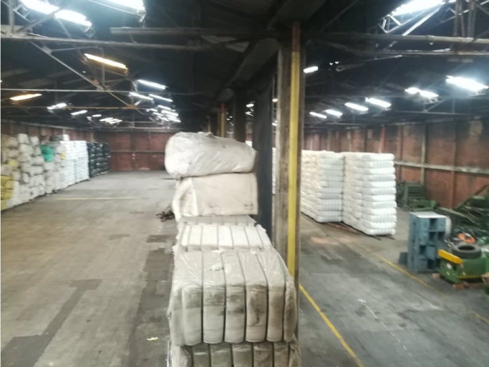 AMPLIA BODEGA INDUSTRIAL MONTEVIDEO — foto 4