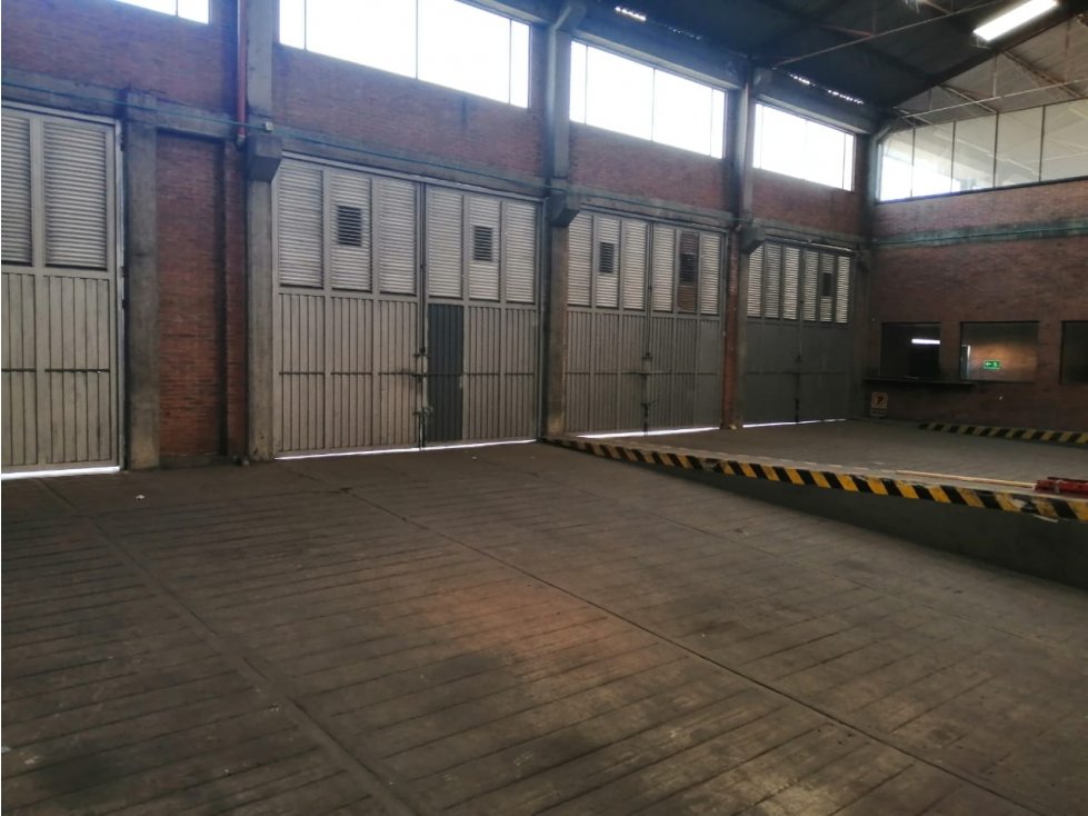 ARRIENDO BODEGA MONTEVIDEO — foto 3