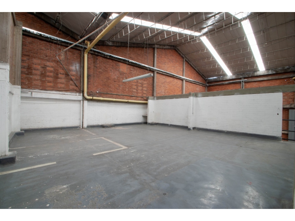 ARRIENDO BODEGA INDUSTRIAL MONTEVIDEO 3.132 M2 (3) — foto 6