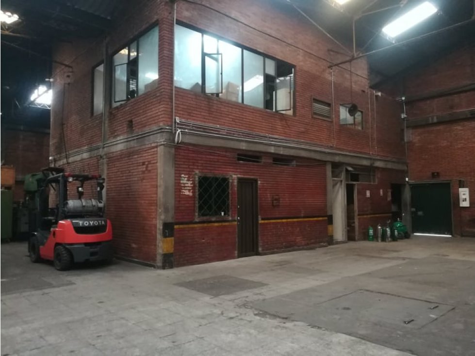 AMPLIA BODEGA INDUSTRIAL MONTEVIDEO — foto 6