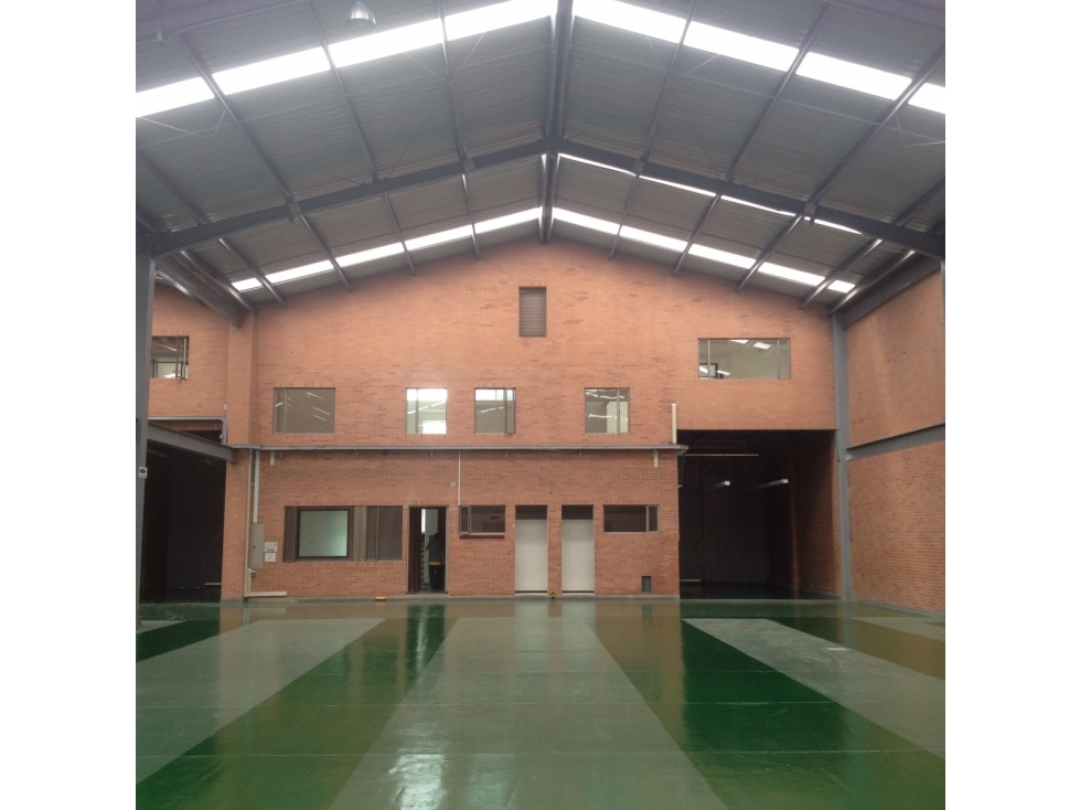 ARRIENDO BODEGA FONTIBON INDUSTRIAL — foto 3