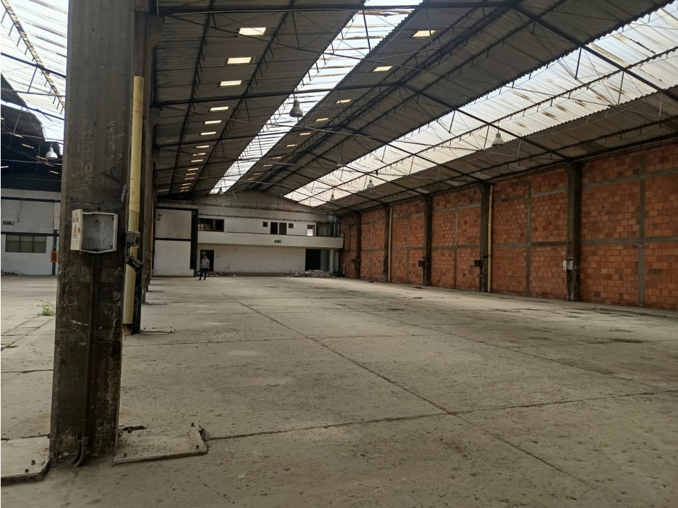 ARRIENDO BODEGA INDUSTRIAL SOACHA - 4