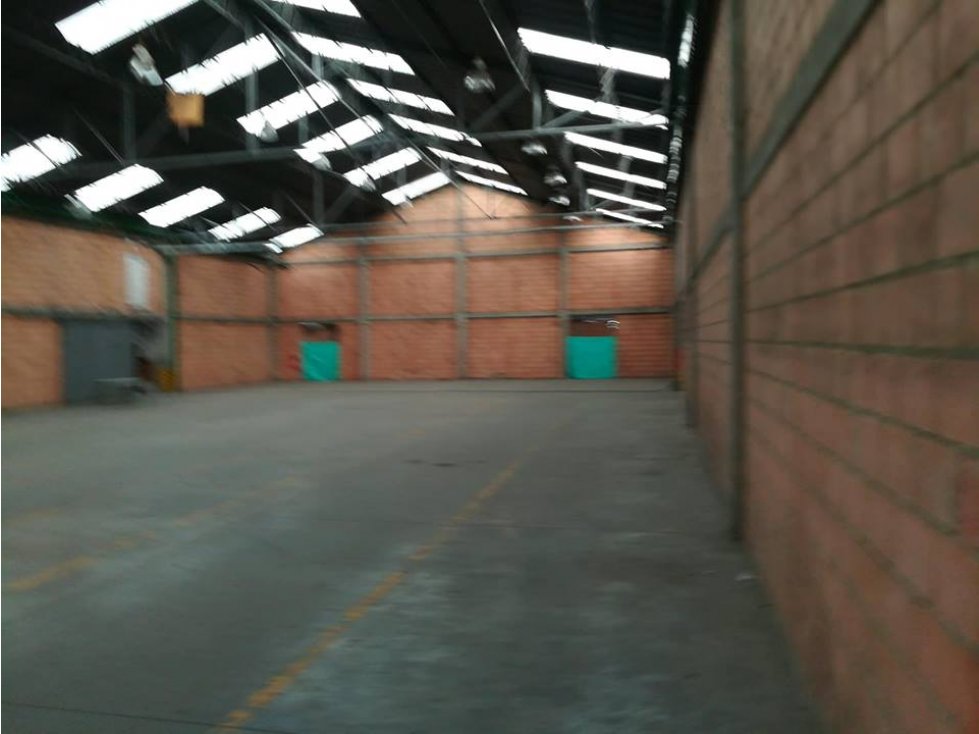 ARRIENDO BODEGA INDUSTRIAL 4.000 M2 AUTOPISTA SUR OPERATIVA — foto 6
