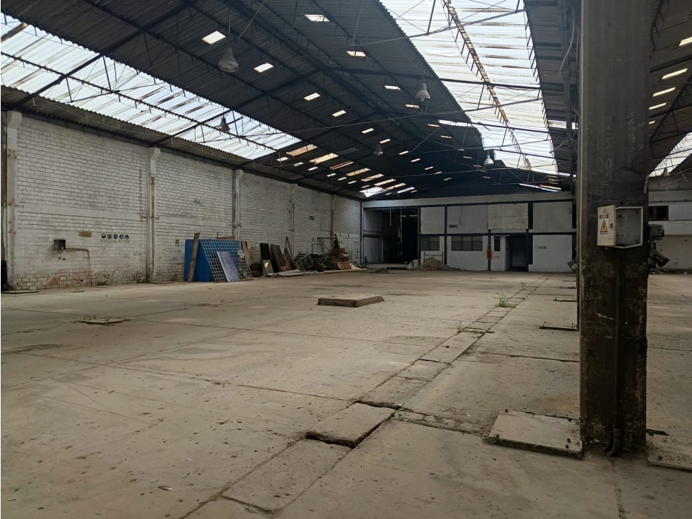 ARRIENDO BODEGA INDUSTRIAL SOACHA - 3