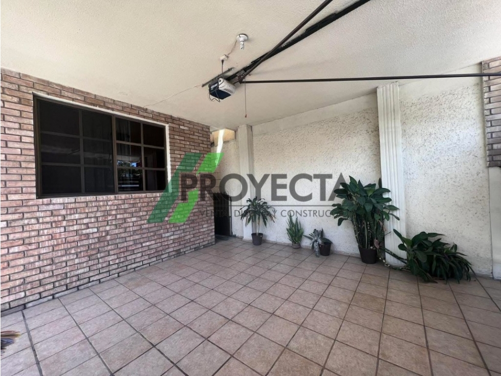 CASA EN VENTA A UNOS METROS DEL TEC DE MADERO - 4
