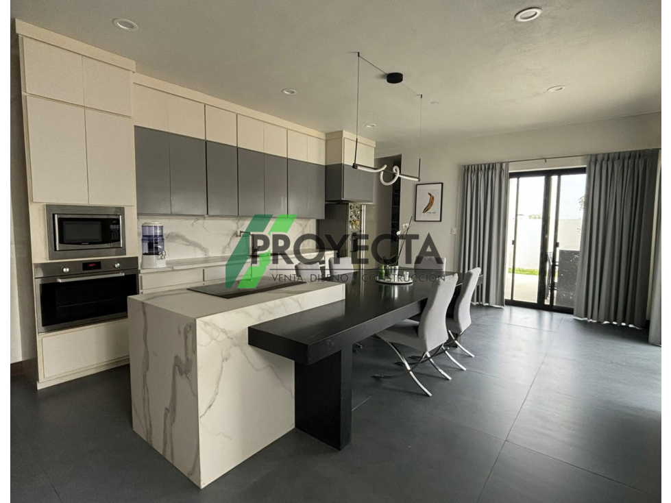 EN VENTA CASA EN LAGUNAS DE MIRALTA - 2