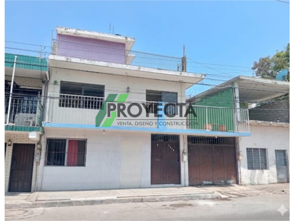 Casa de 3 niveles en  V E N T A  Col. Tamaulipas