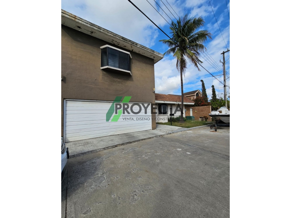 RESIDENCIA EXCLUSIVA EN VENTA COL. PETROLERA CHAIREL
