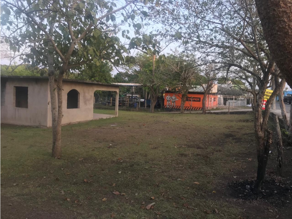 AMPLIO TERRENO EN VENTA CON CASA EN TAMPICO ALTO KM 100 - 6