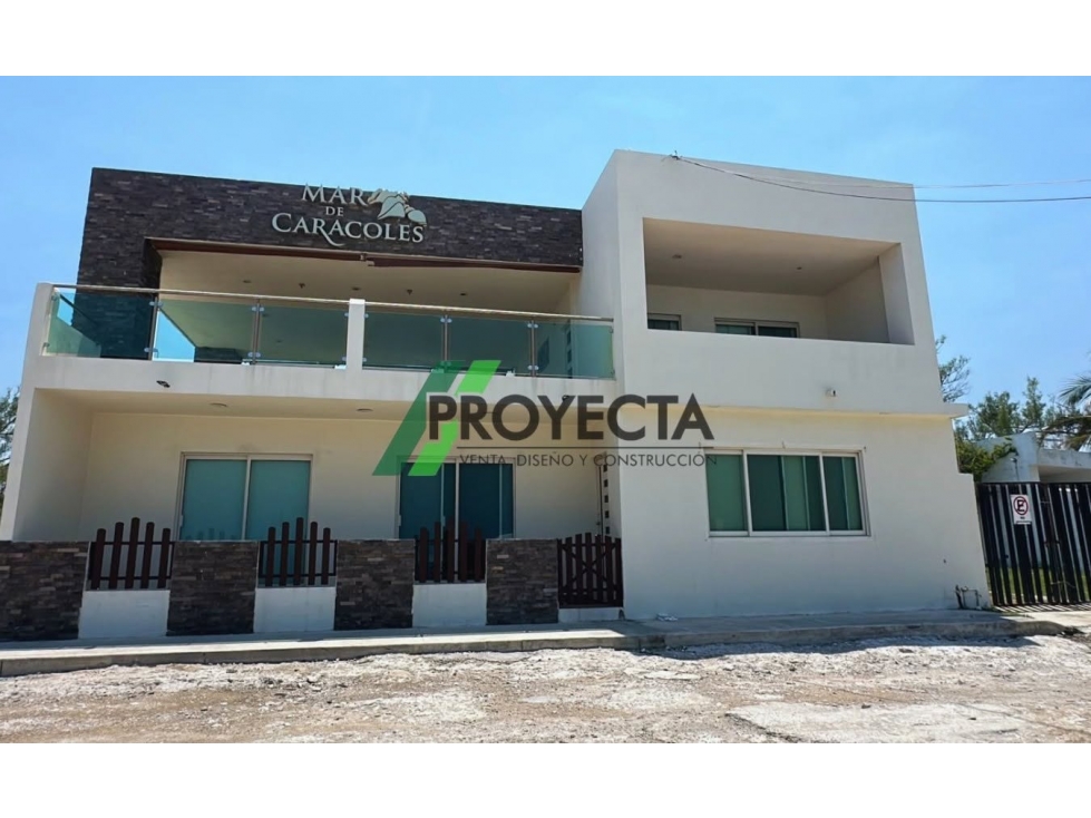 BELLA CASA CON ALBERCA EN FRACC FUNDADORES