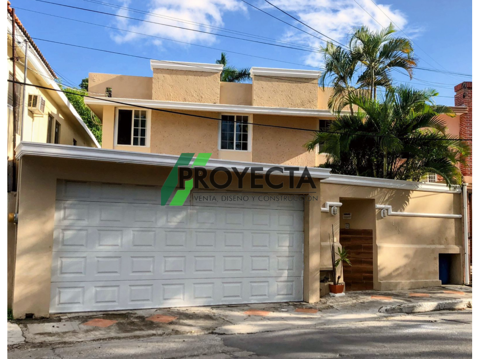 CASA EN VENTA EN LA COLONIA ALTAVISTA - 1