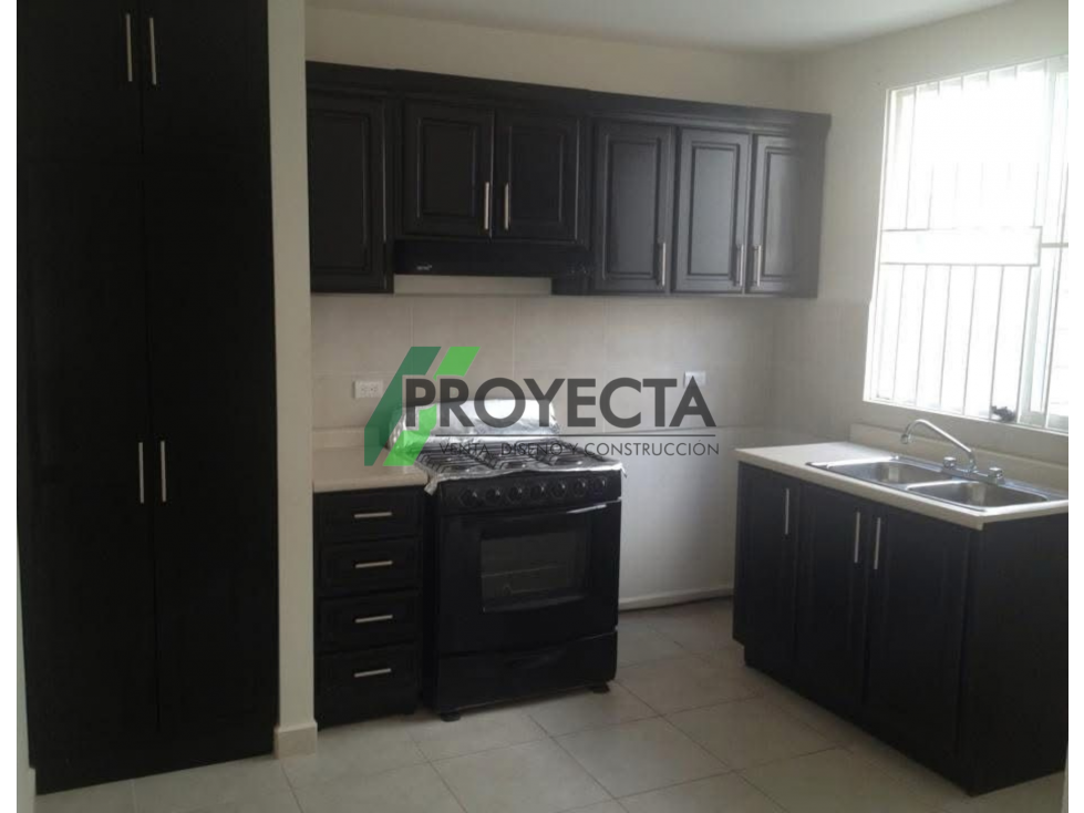 CASA EN VENTA FRAC 17 DE ENERO - 5