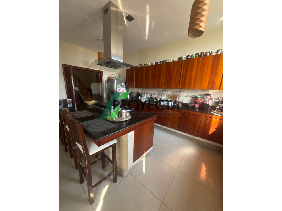 BELLA RESIDENCIA EN VENTA EN LAGUNAS DE MIRALTA - 5