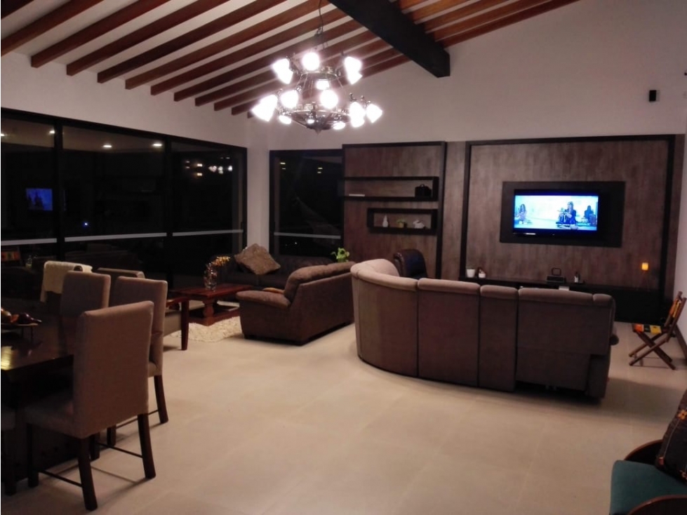 CASA FINCA OJO DE AGUA RIONEGRO