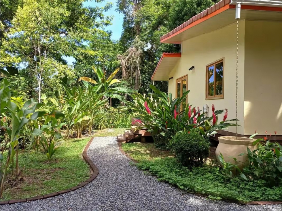 VENTA CASA BOCAS DEL TORO ISLA COLON - 2