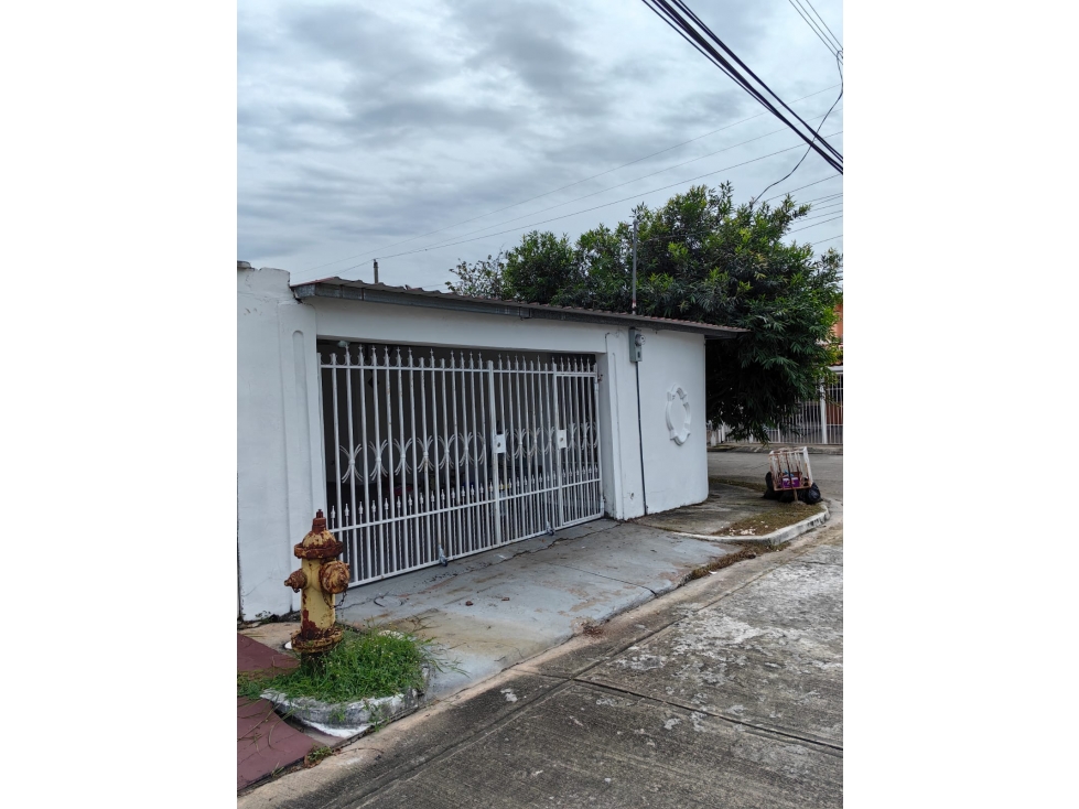 VENTA CASA BRISAS DEL GOLF — foto 2