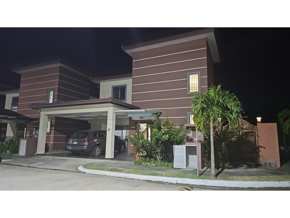 ALQUILER CASA BRISAS DEL GOLF PH ROYAL VILLAGE