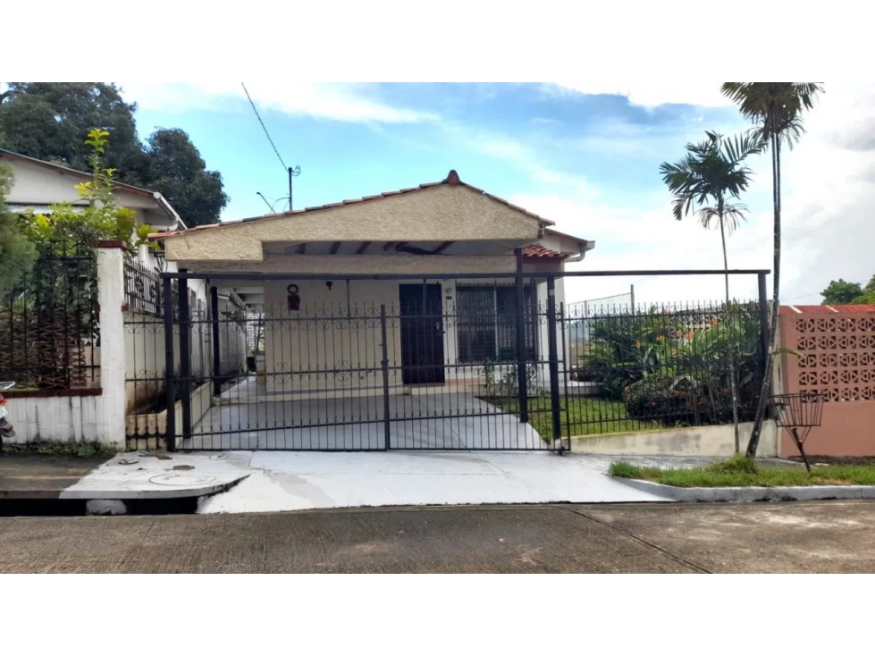 VENTA CASA BETANIA LOMAS DEL DORADO
