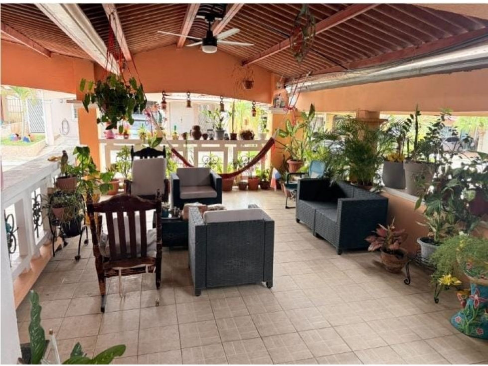 CASA ALQUILER BRISAS DEL GOLF — foto 2