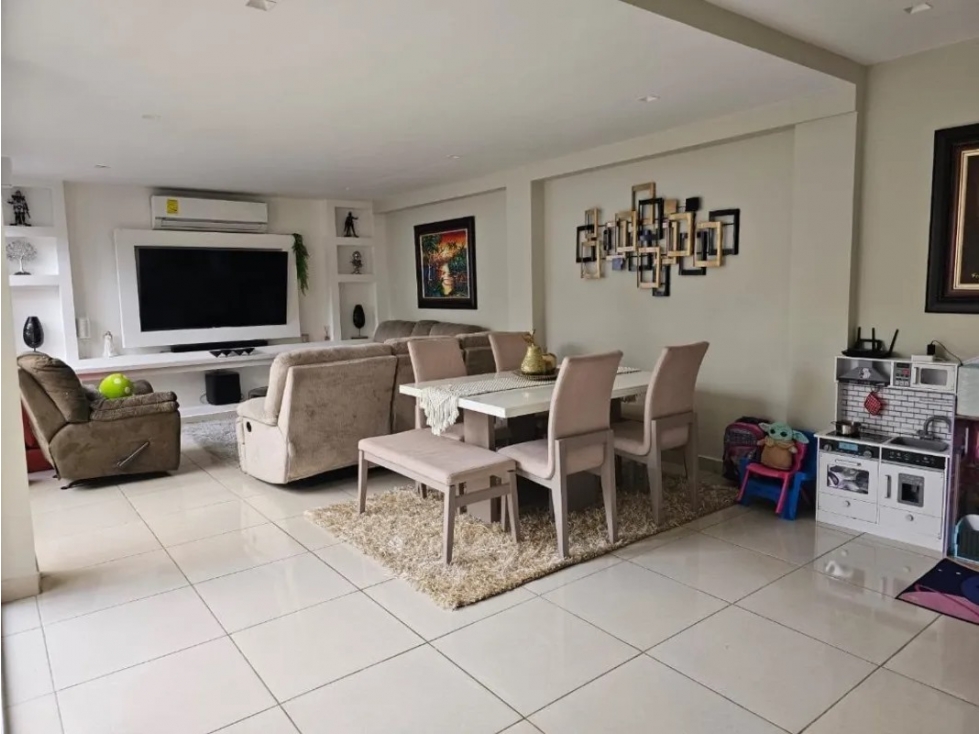 VENTA CASA VERSALLES DON BOSCO