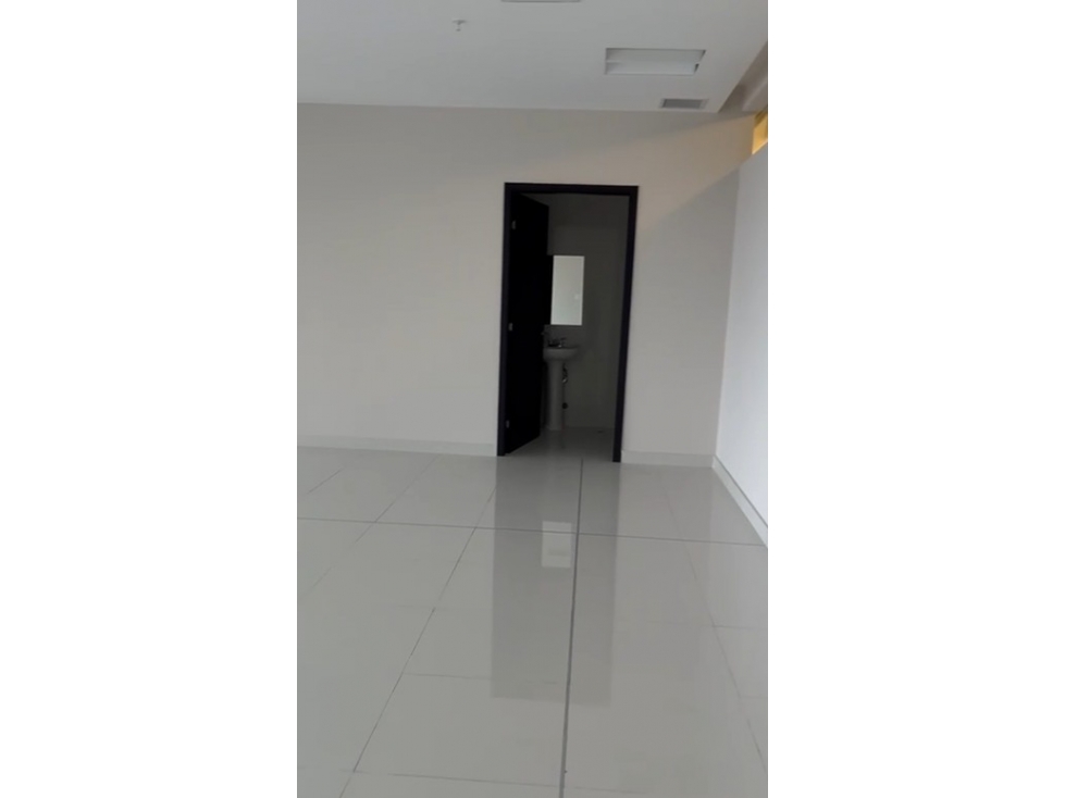 ALQUILER LOCAL COMERCIAL COSTA DEL ESTE — foto 3