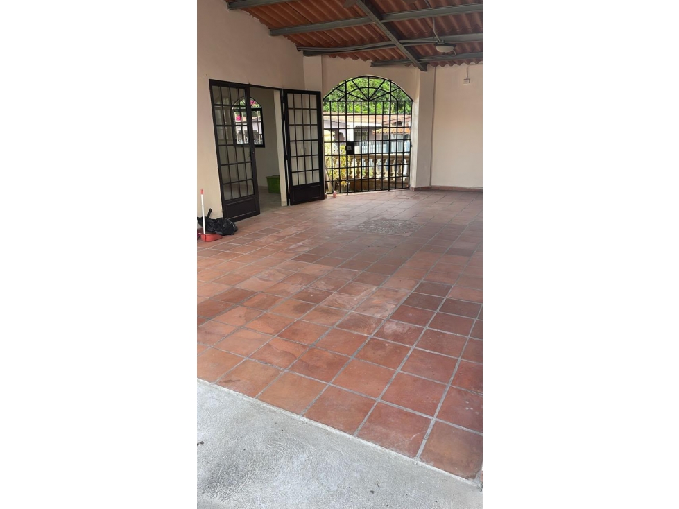 VENTA CASA BRISAS DEL GOLF — foto 2