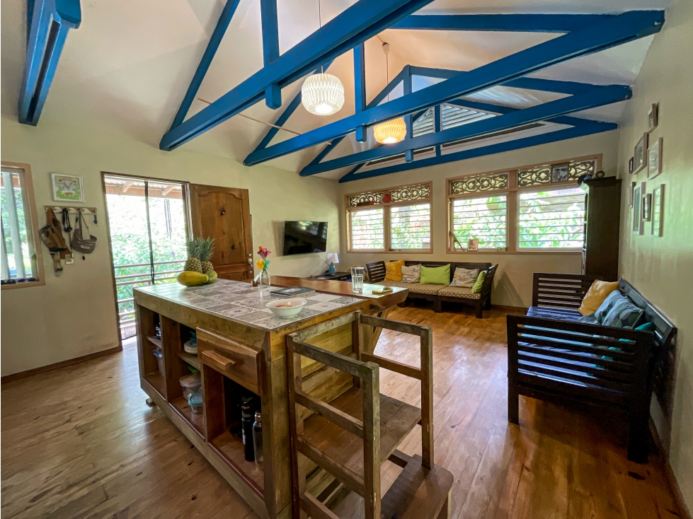 VENTA CASA DE PLAYA BOCAS DEL TORO - 3
