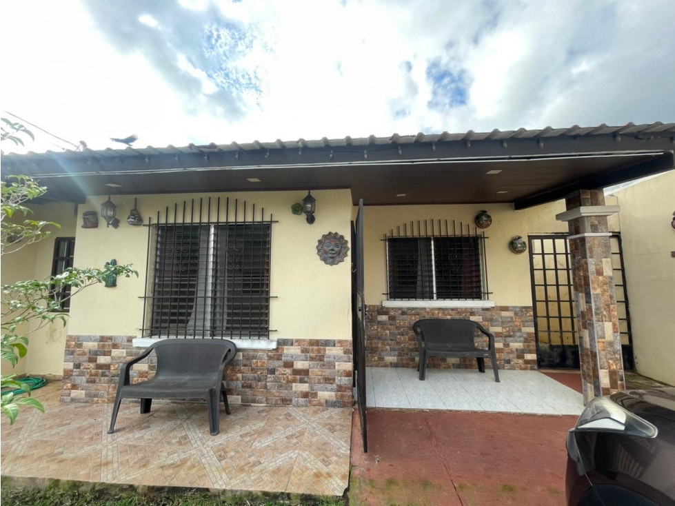 VENTA CASA PRADERAS DE SAN ANTONIO - 1