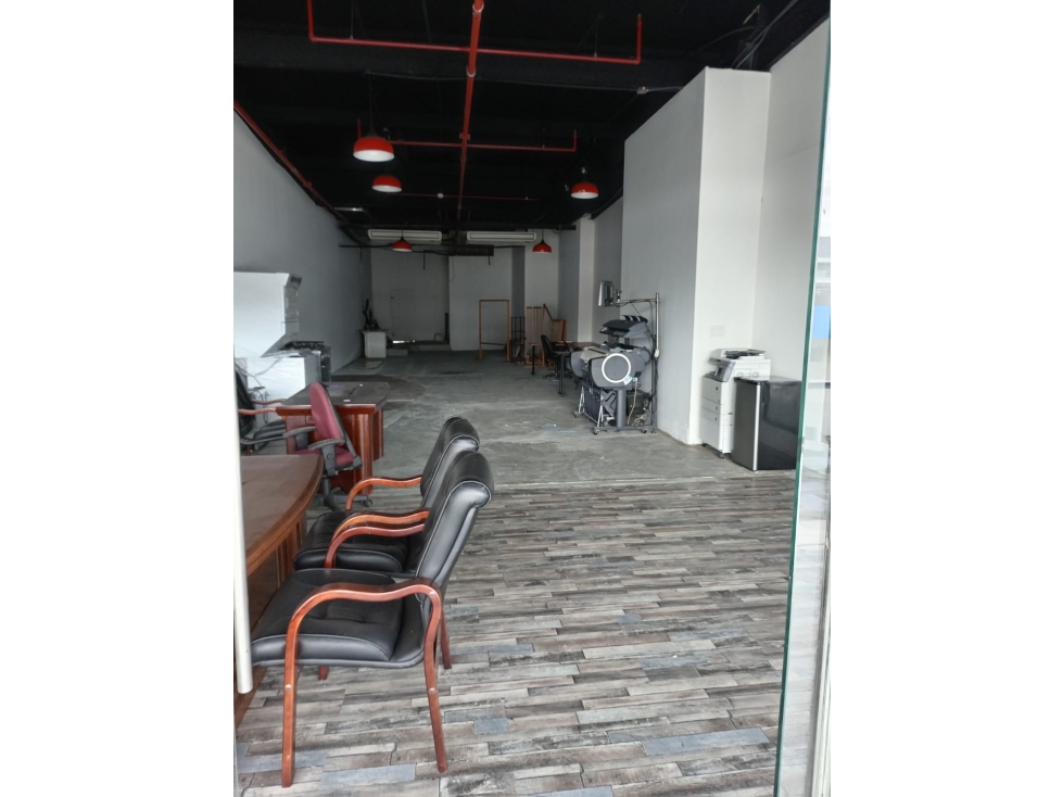 ALQUILER LOCAL BRISAS DEL GOLF — foto 3