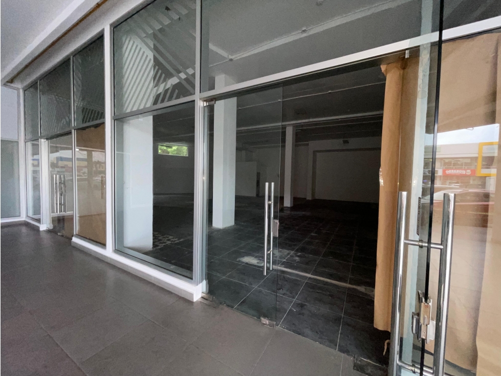 ALQUILER LOCAL BRISAS DEL GOLF
