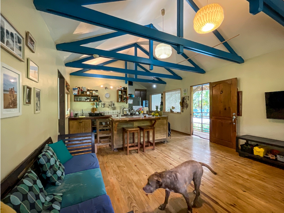 VENTA CASA ISLA COLON BOCAS DEL TORO