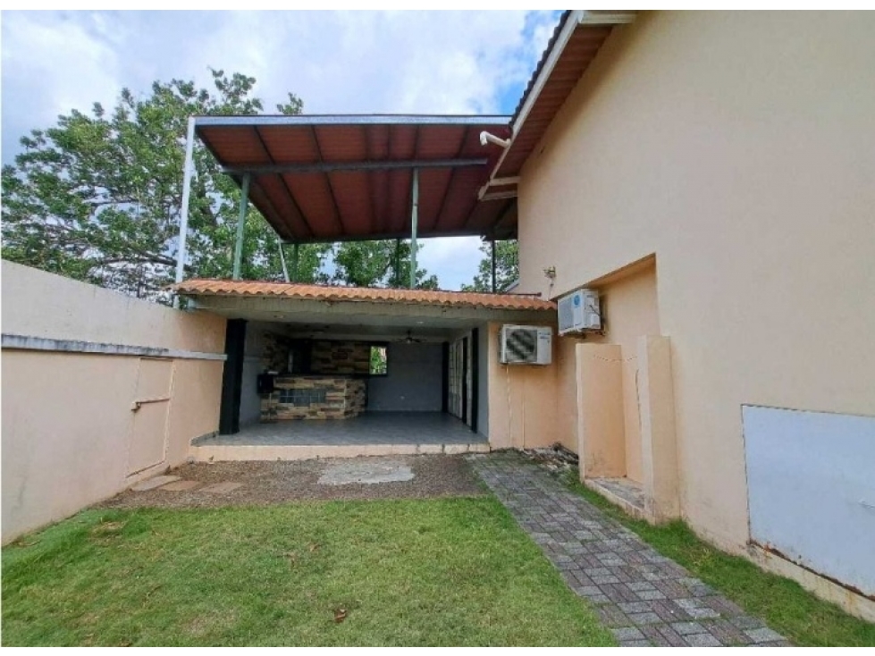 ALQUILER CASA VILLA LUCRE — foto 4