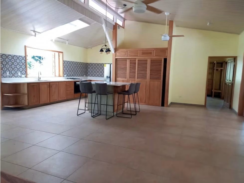 VENTA CASA BOCAS DEL TORO ISLA COLON - 5